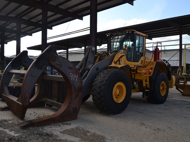 volvo-180h-articulating-wheel-loader-w/-enclosed-cab-w/-heat-&-air-w/-log-forks-w/-double-hold-down-w/-26.5xr25-rub-sn#vcel180hv00004828-image-3