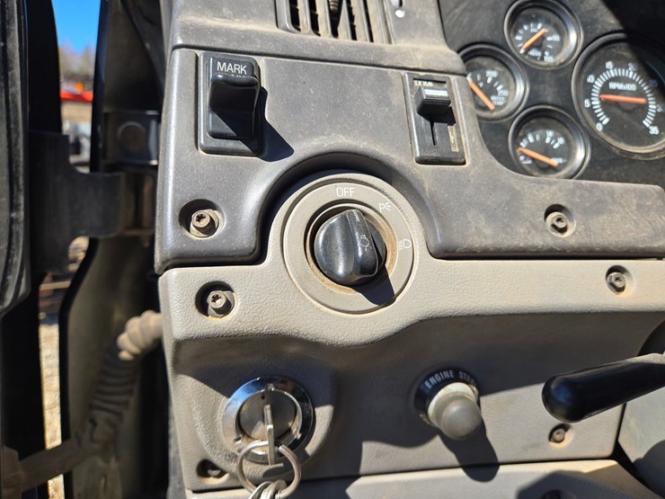 1999-caterpillar-c12-image-93