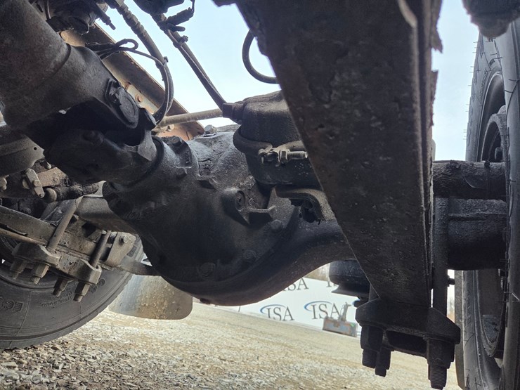 2005-caterpillar-c13-image-34