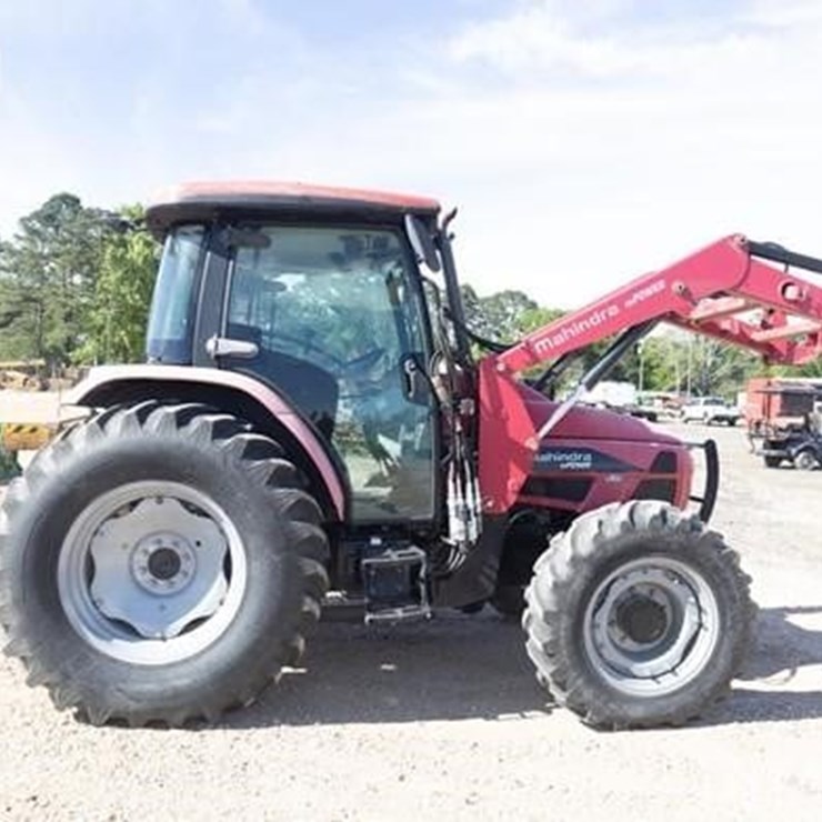 2017 MAHINDRA mPOWER 85P