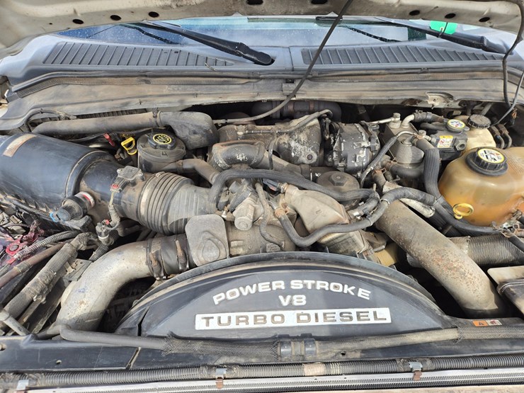 2008-ford-f550-image-38