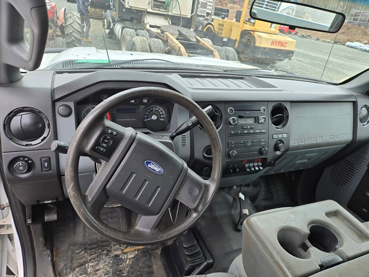 2011-ford-f550-image-59