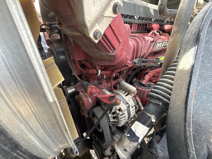 2019-massey-ferguson-8-image-13