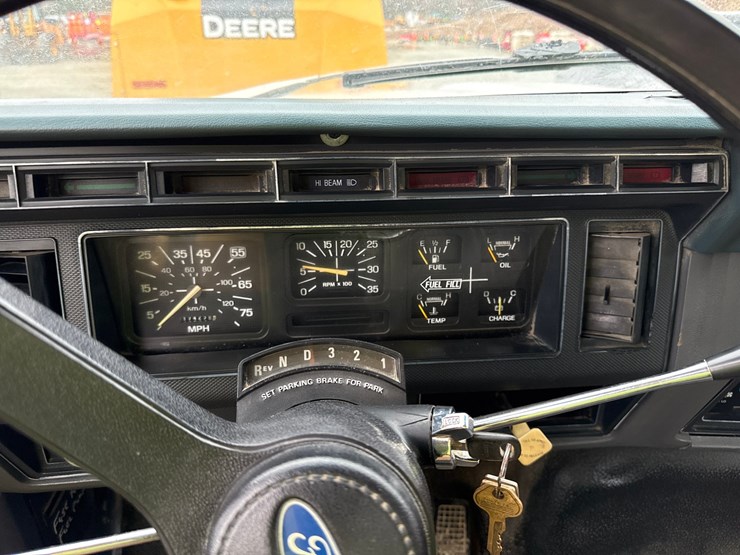 1993-ford-f700-image-65