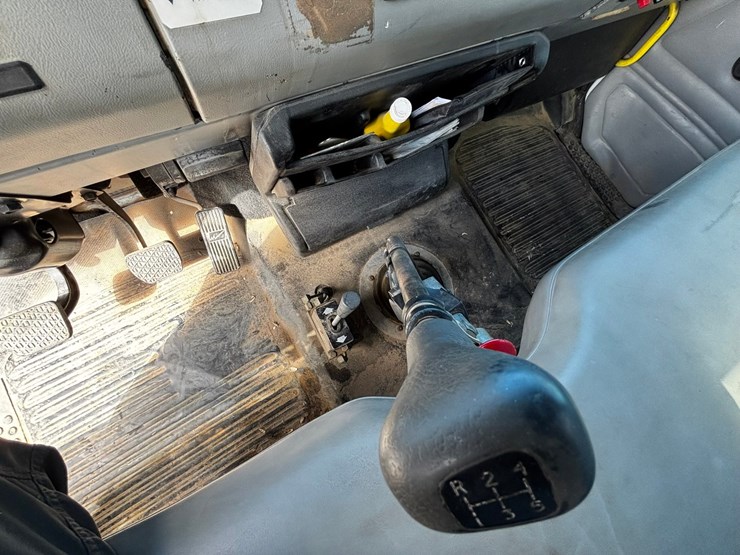 1999-caterpillar-3126-image-38