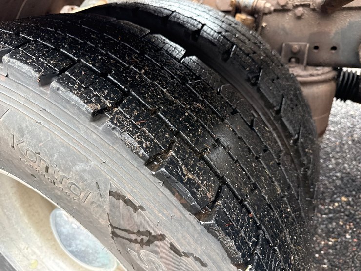 2020-kenworth-t800-image-74