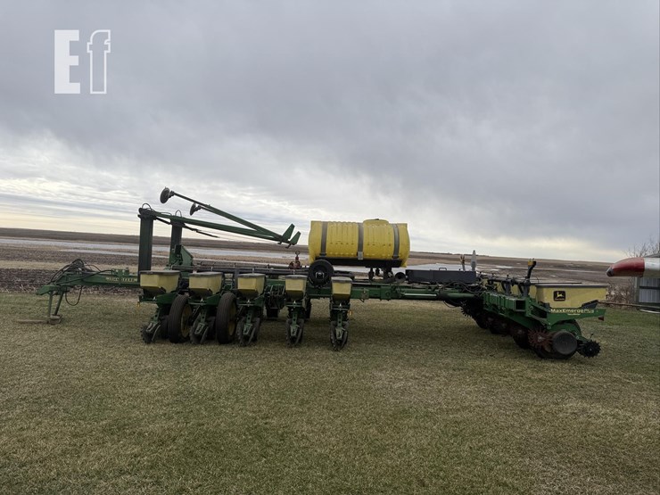 1997-john-deere-1770-image-2