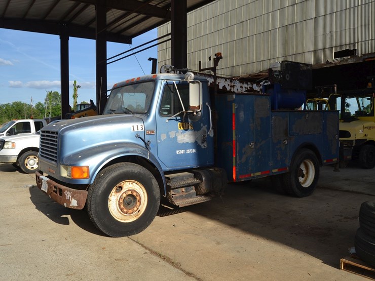1991-international-4700-image-2