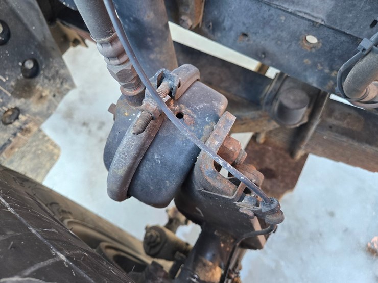 2000-mack-rd688s-image-41