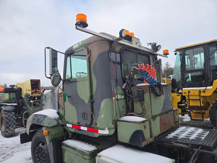 1992-massey-ferguson-8-image-17