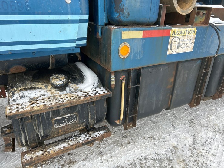 1990-ford-l9000-image-27