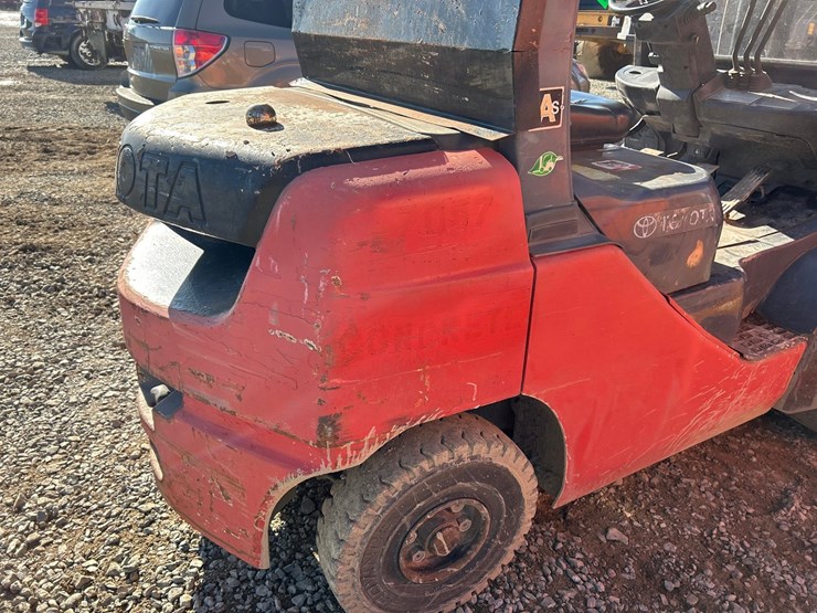 toyota-8fdu25-image-22