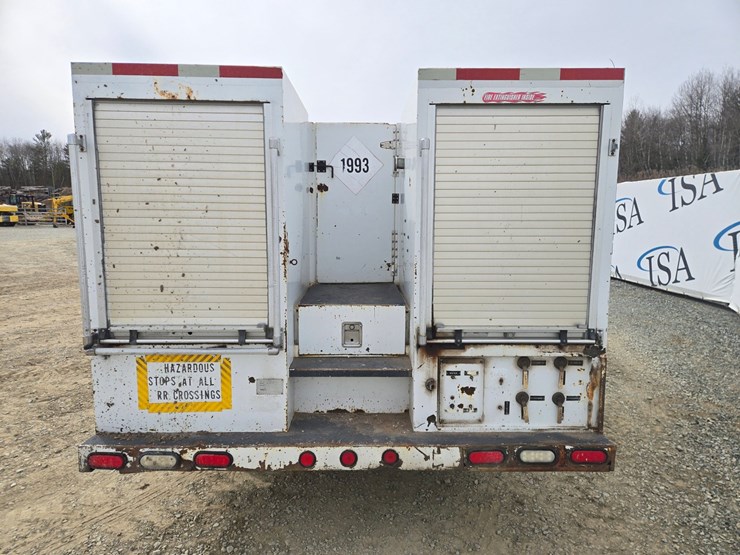 1995-international-8100-image-4