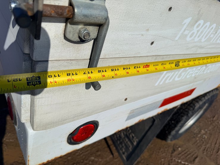 2006-chevrolet-3500hd-image-22