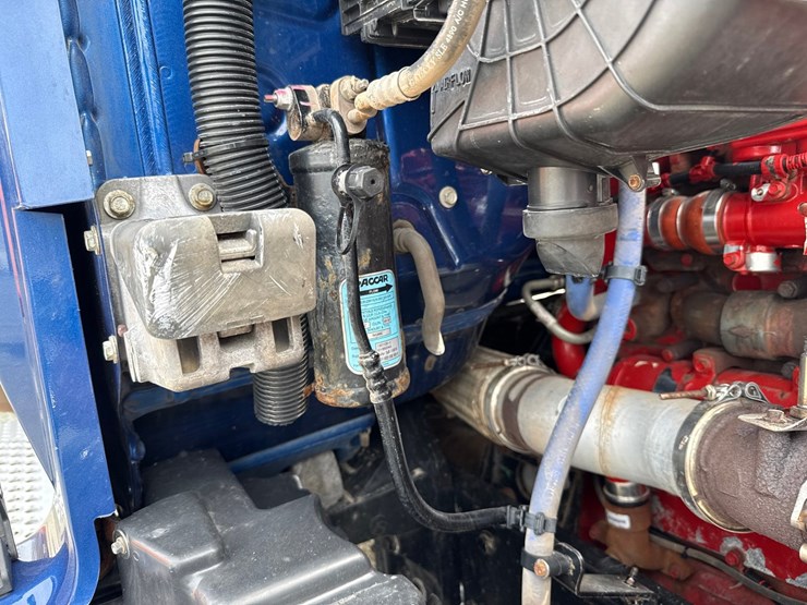 2019-kenworth-t680-image-24