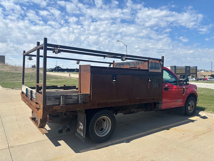 2017-ford-f350-image-4