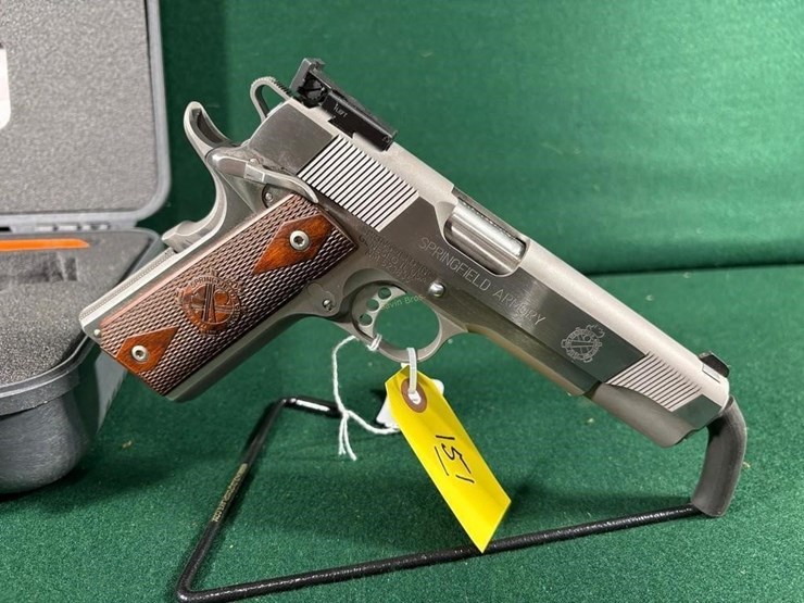 springfield-armory-mdl-1911-a1-45-auto-pistol-image-2