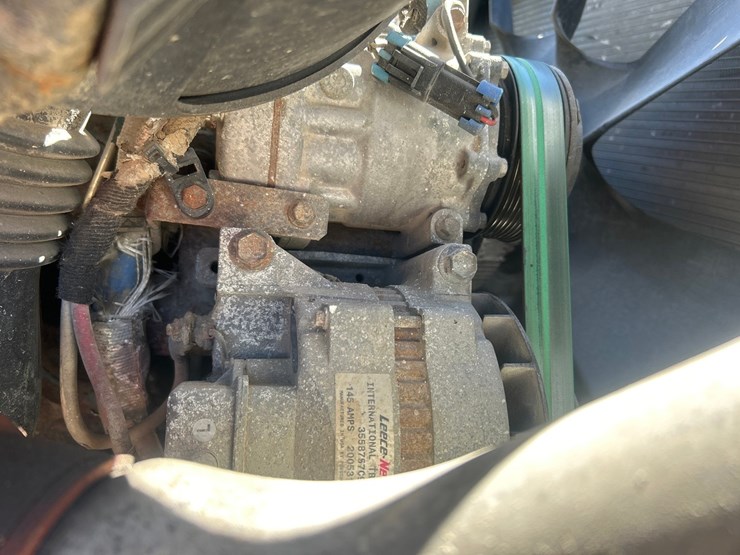 2006-international-7400-image-45