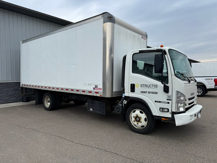 2019-isuzu-nrr-image-6