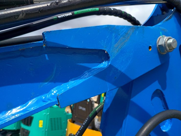 #24176-•-2025-agt-mx20r-mini-excavator-image-36