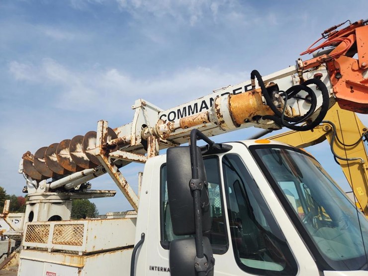 2003-international-durastar-4300-image-21