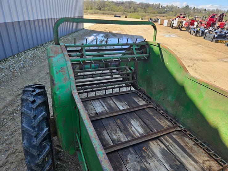 john-deere-7-image-15