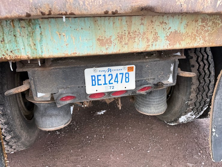 #1056-•-1989-mack-quad-axle-dump-truck-image-37