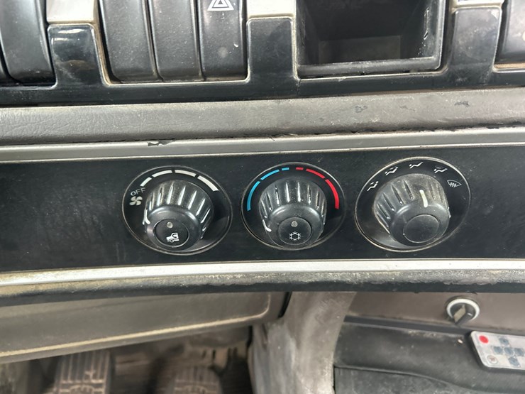 2007-kenworth-w900-image-67