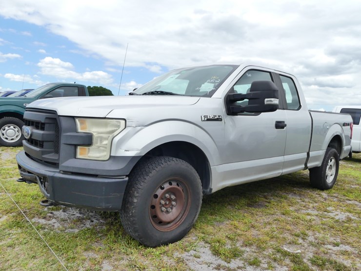 2015-ford-f150-xl-image-1