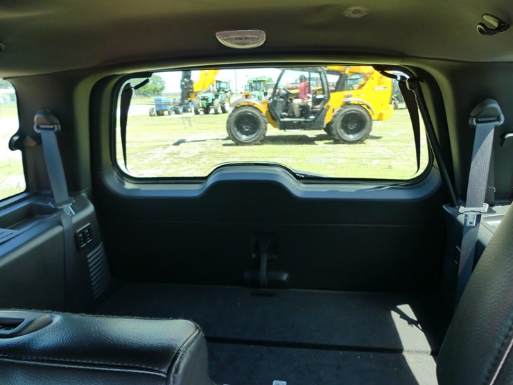 2010-ford-expedition-image-7