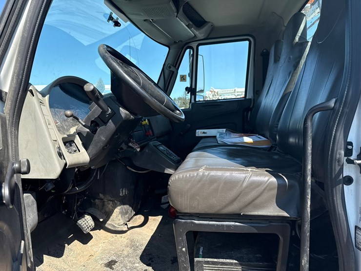 2014-international-4300-sba-image-48