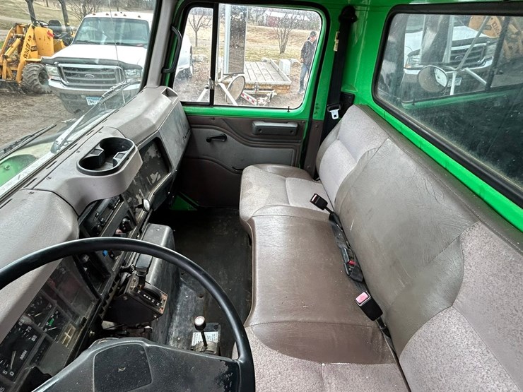 1996-international-4700-image-73