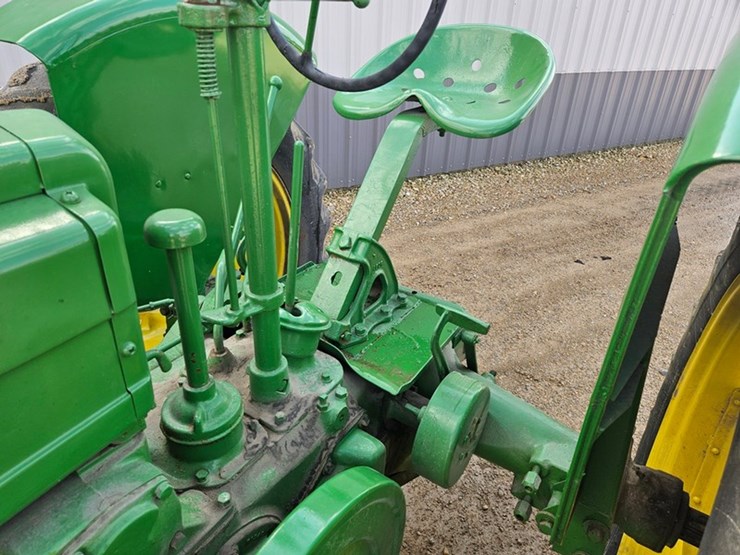 john-deere-model-b-image-41