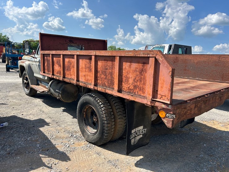 1979-ford-f800-image-6