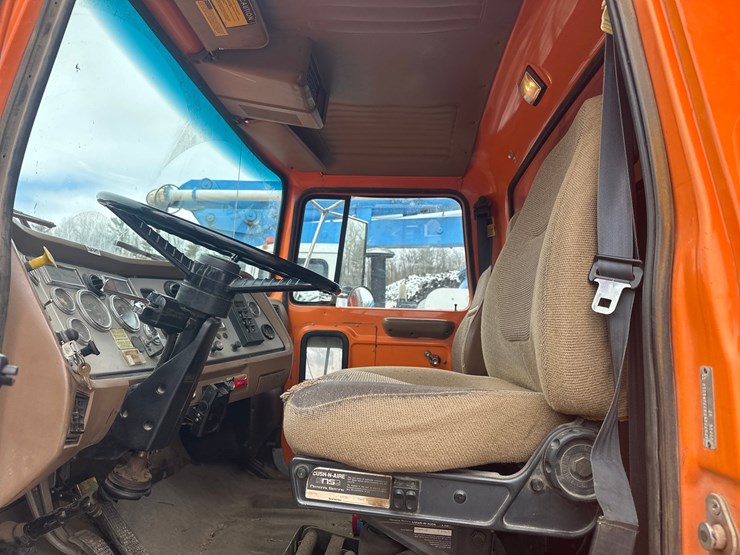 1997-massey-ferguson-8-image-25