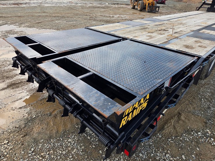 2024-massey-ferguson-8-image-24