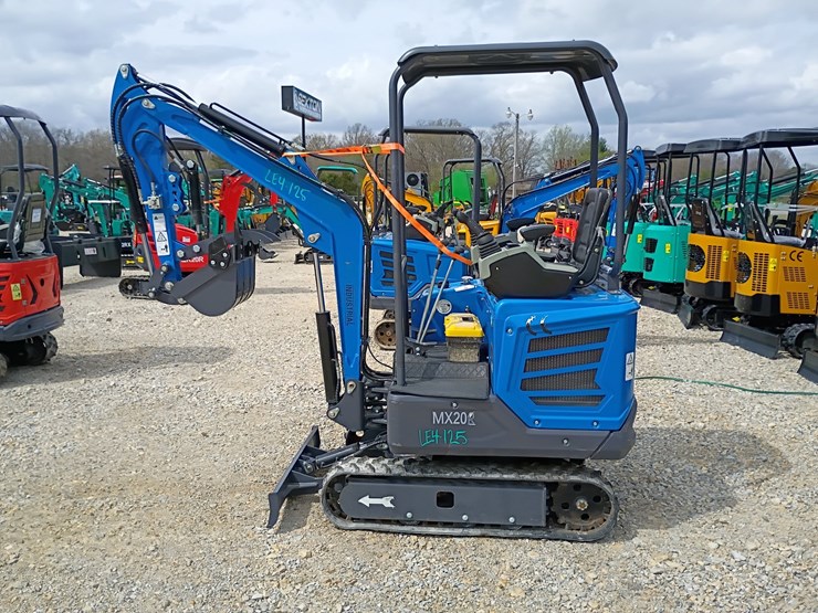 #24178-•-2025-agt-mx20r-mini-excavator-image-1