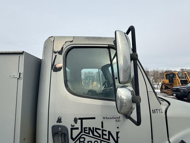 2004-caterpillar-c7-image-17