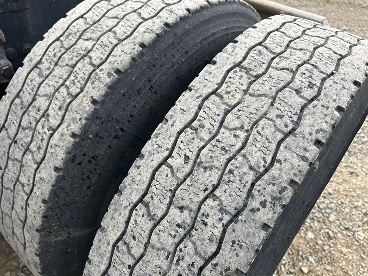 2016-kenworth-t680-image-74