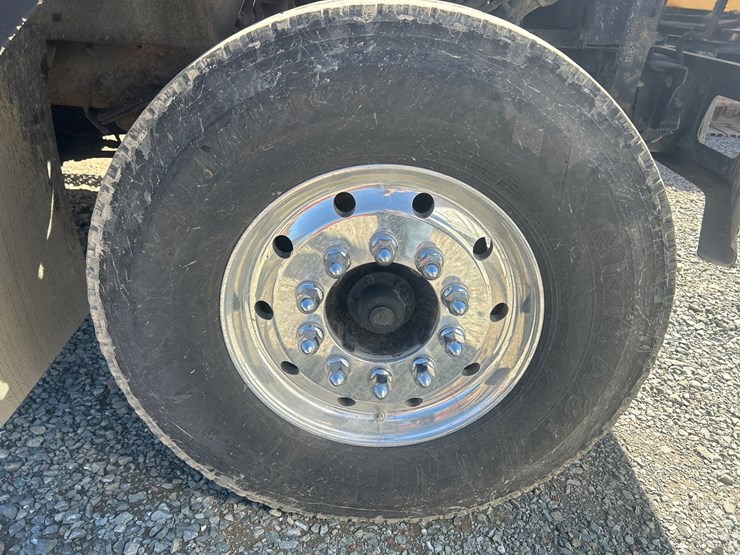 2006-international-7400-image-71