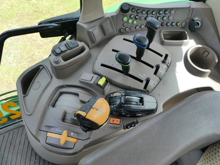 2022-john-deere-6175m-image-12