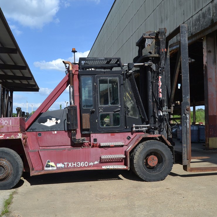 TAYLOR MODEL TXH360L DUAL WHEEL FORKLIFT W/ SIDE SHIFT W/ FORK POSITIONER W/ CUMMINS ENGINE W/ ENCLOSED CAB SN#SCK39311  12,415  HOURS