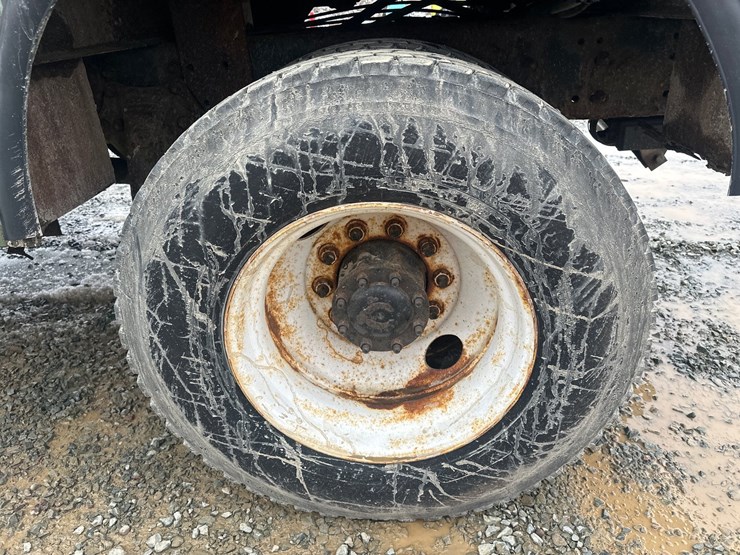 1998-massey-ferguson-8-image-76