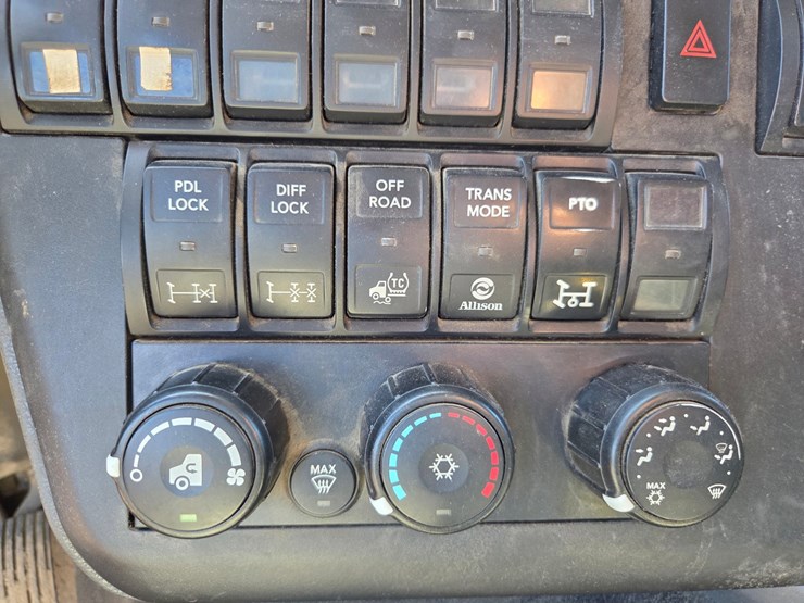 2019-international-hv613-image-77