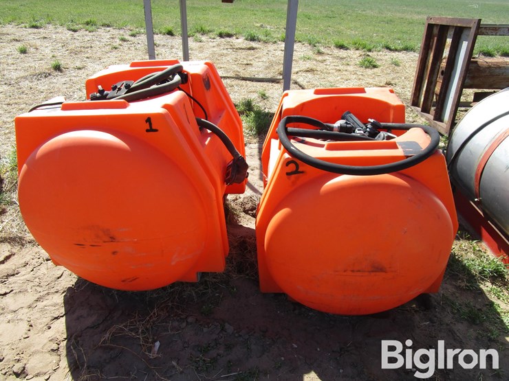 poly-liquid-totes-w/pumps-image-2