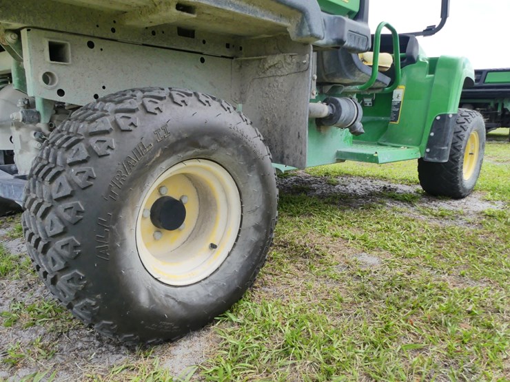 2019-john-deere-tx-4x2-image-6