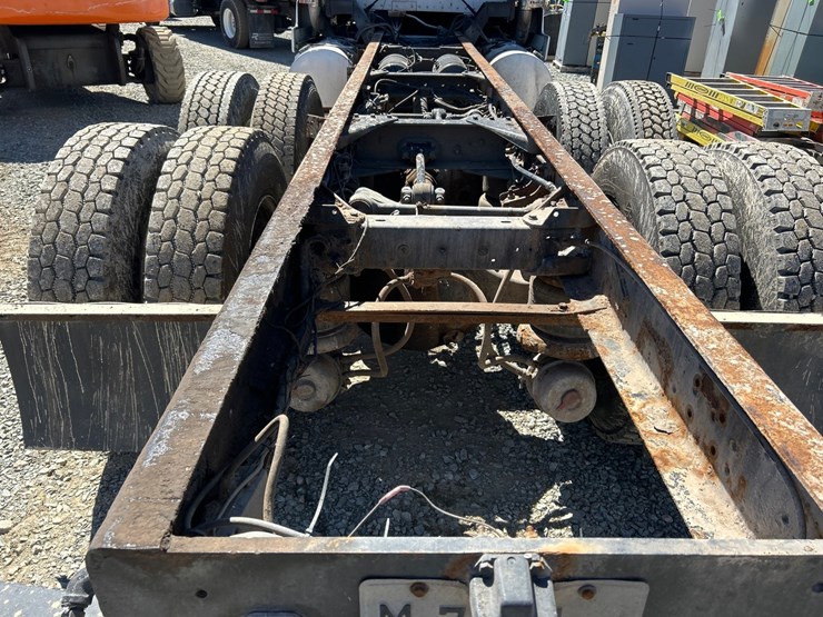 1994-massey-ferguson-8-image-18