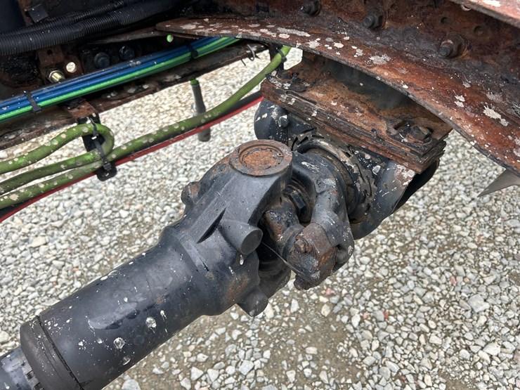 2017-massey-ferguson-8-image-28