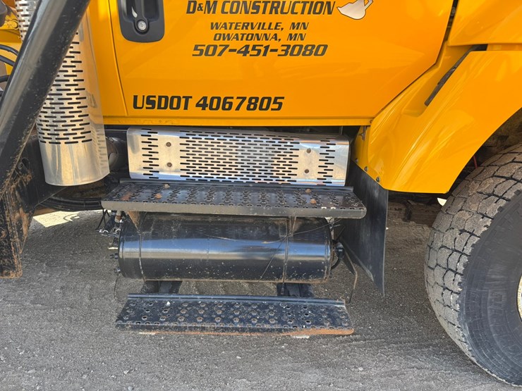 2009-international-workstar-7500-image-18