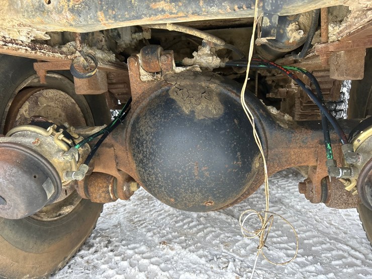 1990-ford-l9000-image-37